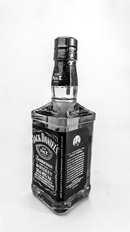 浓香型白酒品牌logo设计解析