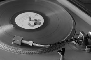 低音卓越高端耳机品牌推荐